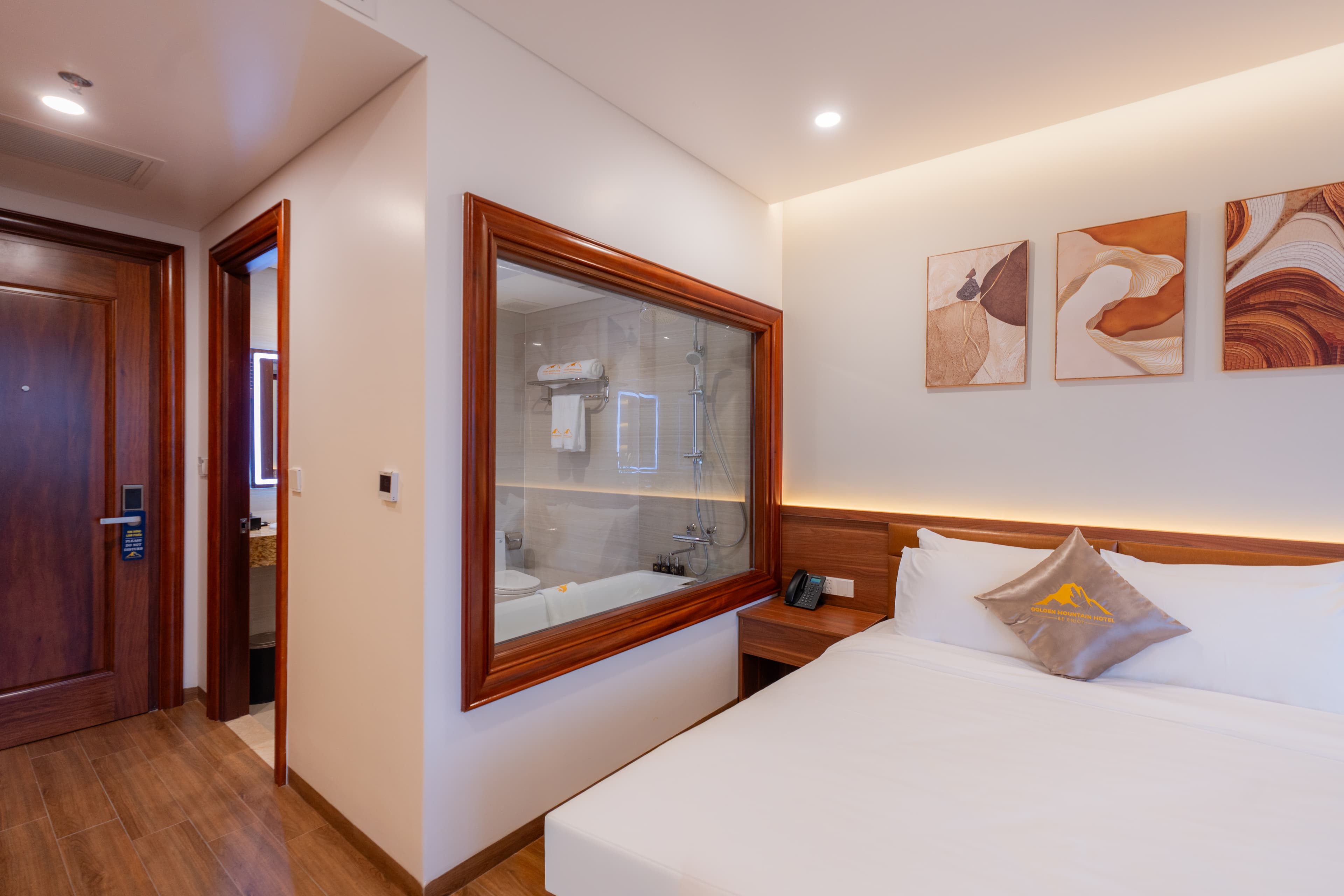 Deluxe Sea View (King/Twin)