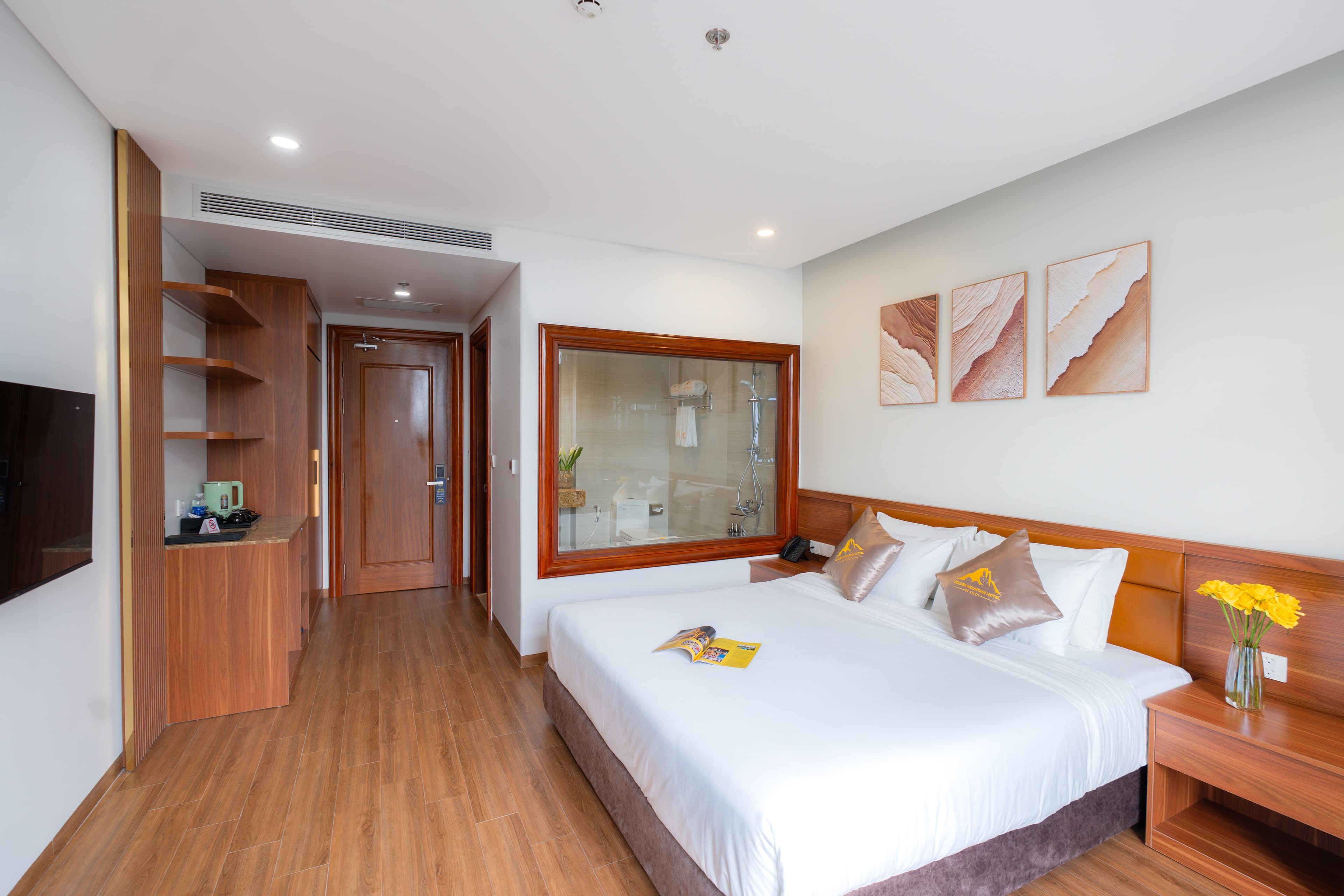 Deluxe Garden View (King/Twin)